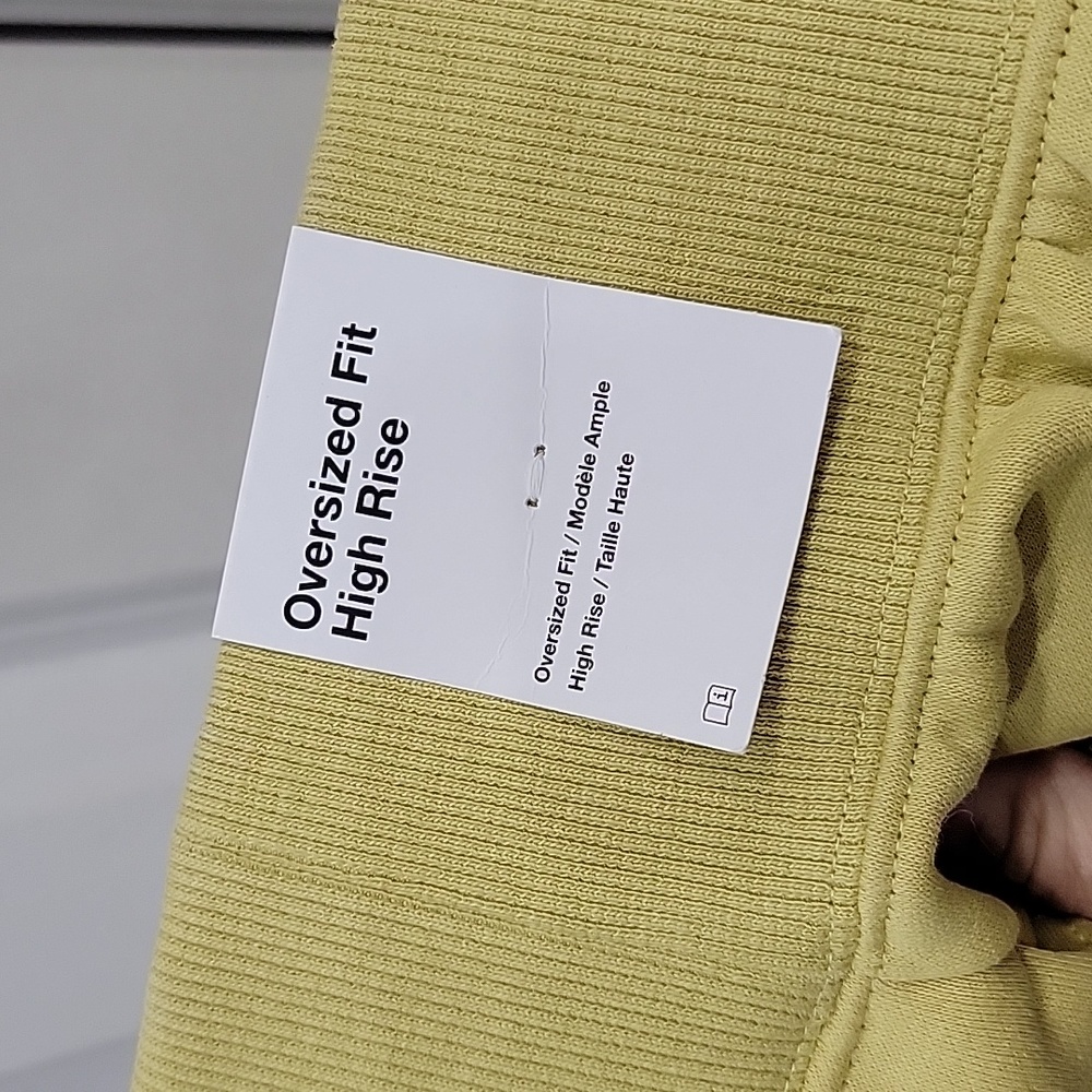 NWT Women's Nike OVERSIZED sweatpants - Picture 8 of 9